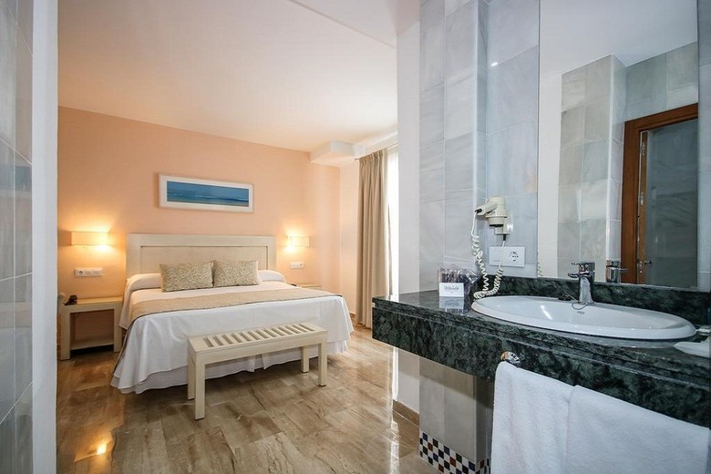 Hotel Do�a Lola Zahara