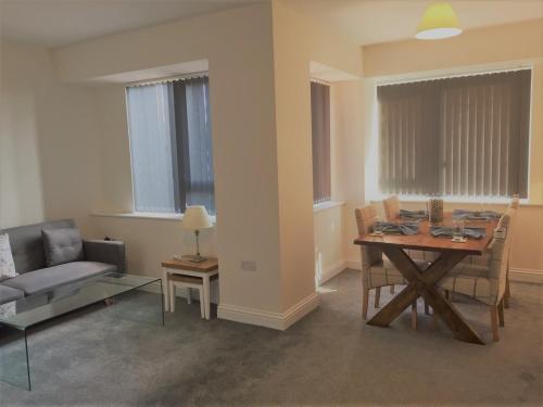 Guild House Apartments By Opulent Orchid Suites