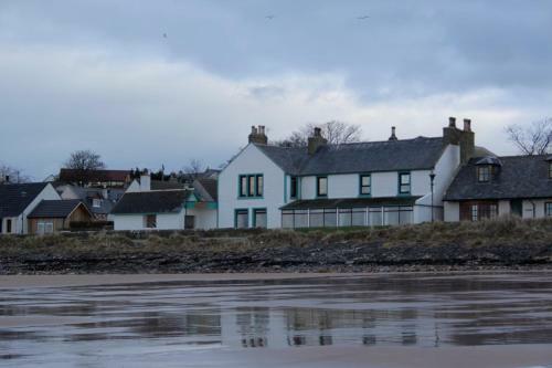 Bed & Breakfast Caledonian House