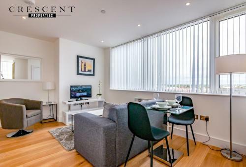 Stunning Slough Apartment