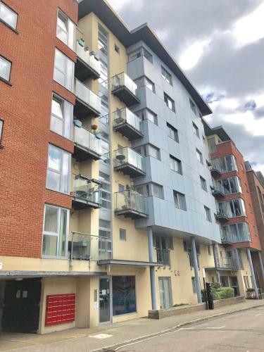 Southampton Apartment