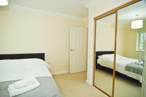 Room And Roof Southampton Serviced Apartments