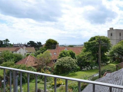 Apartment High House 2