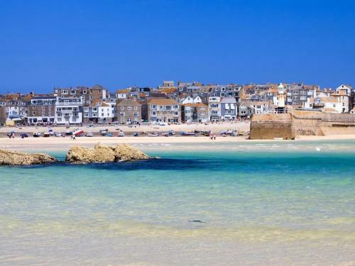 Breakers Point, St Ives