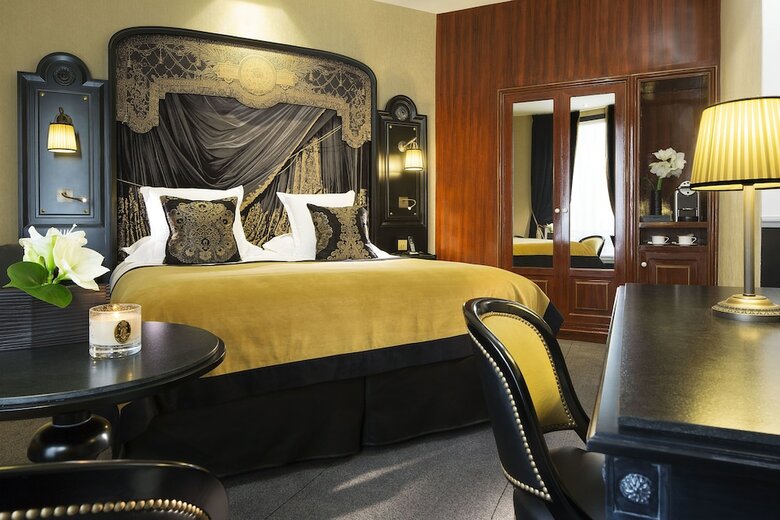 Hotel Le Belmont Champs Elys�es