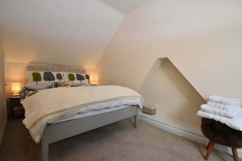 Curlew House