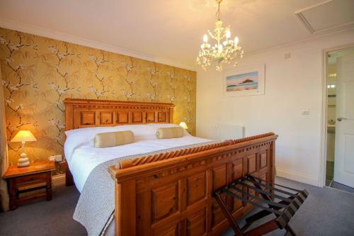 Atlantic Cottage At Rosevidney Manor