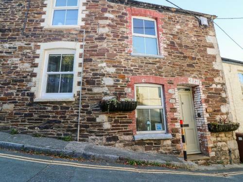 8 St. Johns Road, Plymouth