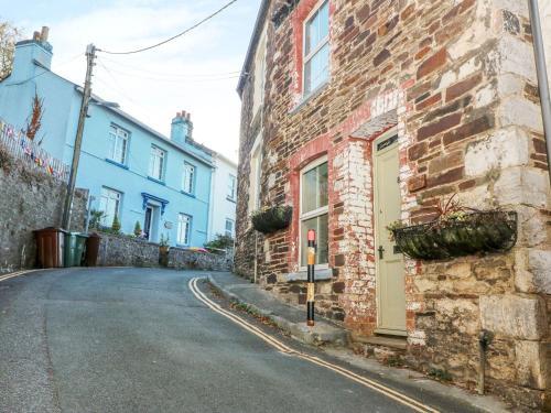 8 St. Johns Road, Plymouth
