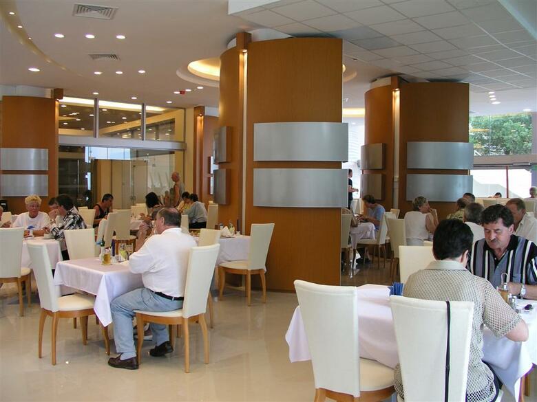 Hotel Sol Marina Palace