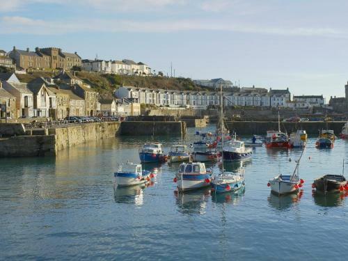 Pendrea, Porthleven