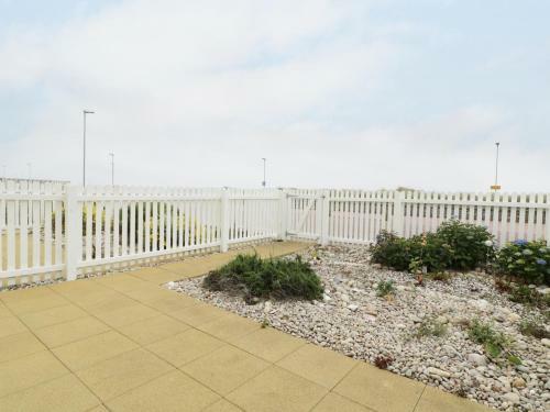 Welymora, Pwllheli