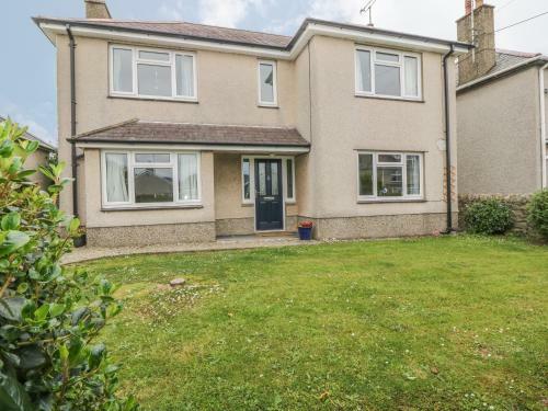 Avondale, Pwllheli