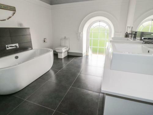 Capel Bryn Bachau, Pwllheli