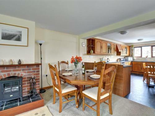 Holiday Home Trewin Court