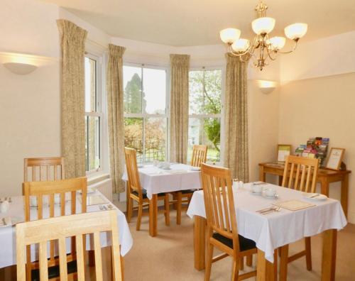 Bed & Breakfast Dartmoor House B & B