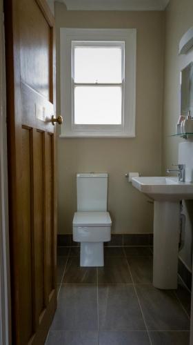 Hostal Sandfield Guest House