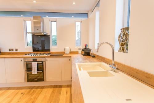 Razia Apartments