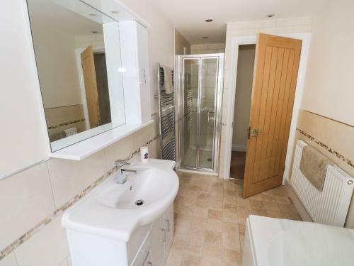 Elm Cottage, Carmarthen