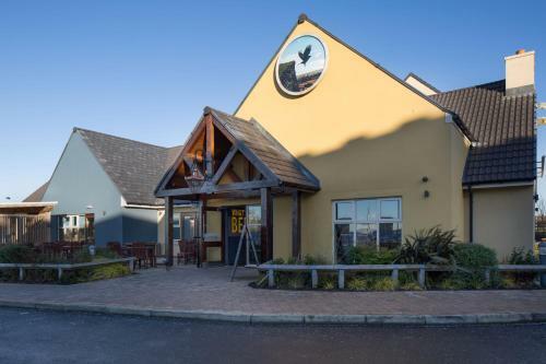 Hotel The Raven?s Cliff Lodge By Marston's Inns