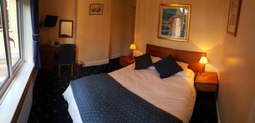 Hostal The Pilgrim's Guest House