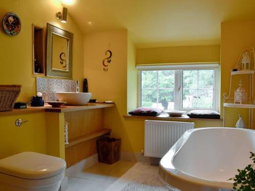 West Cinder Hill Cottage