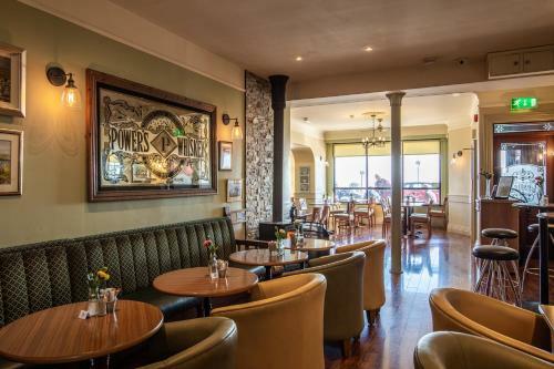 Avoca Hotel