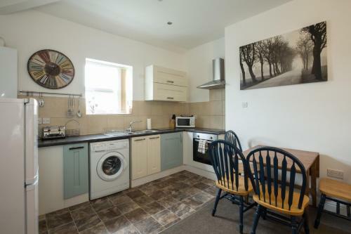 Holmes & Hunters - Bentinck Road Apartments