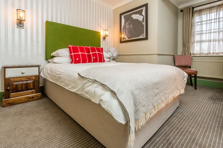 Hotel The White Hart Newmarket By Marston's Inns
