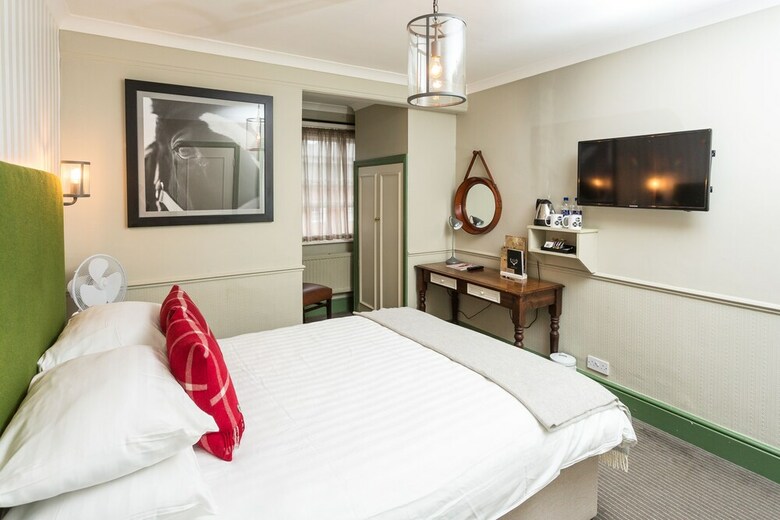 Hotel The White Hart Newmarket By Marston's Inns