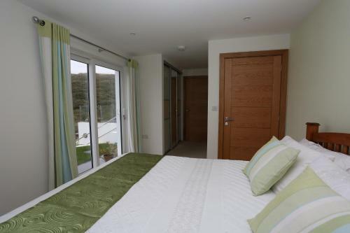 Bed & Breakfast Holywell Bay B & B