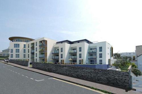 6 Ocean Gate Apartment