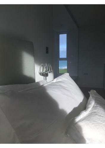 6 Ocean Gate Apartment