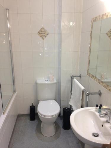 The Elephant & Castle Hotel