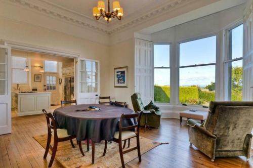 Moresby Apartment
