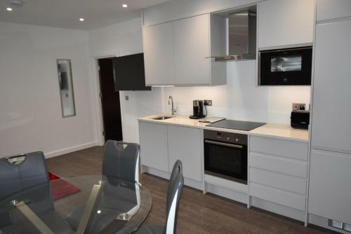 Shortletting By Centro Apartments Milburn House - Mk