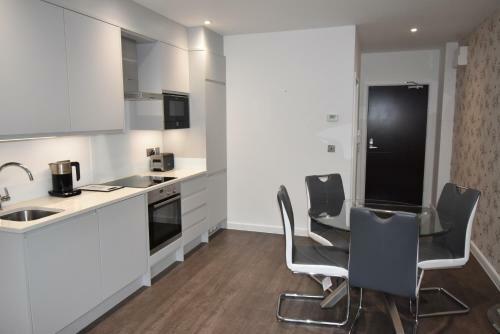 Shortletting By Centro Apartments Milburn House - Mk