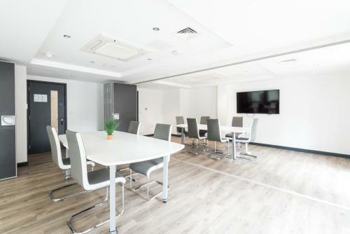 New Street Serviced Apartments
