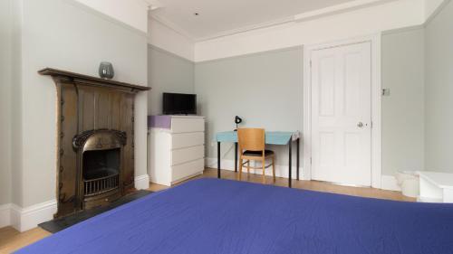 Hostal Siems House