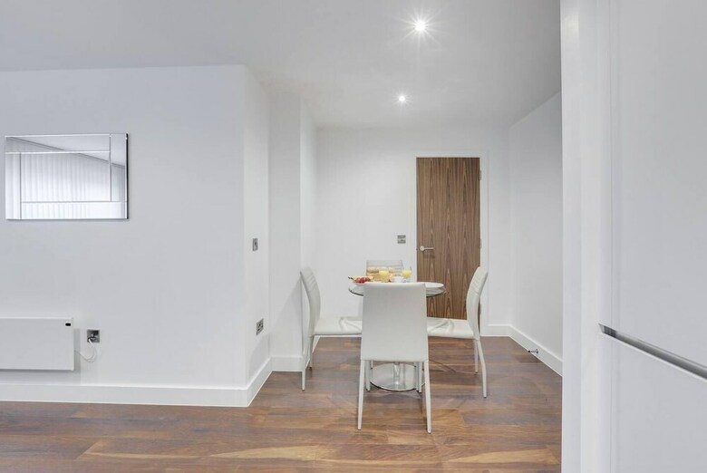 Villa Modern 2br Townhouse In Central Manchester