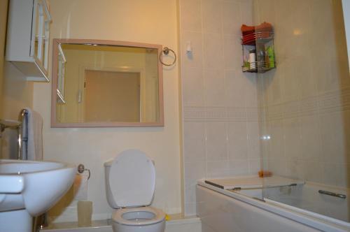 2 Bedroom Apartment Near City Centre