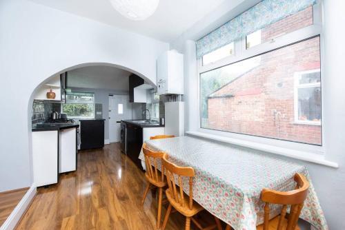 Apartamento Family Friendly And Spacious House In Fallowfield