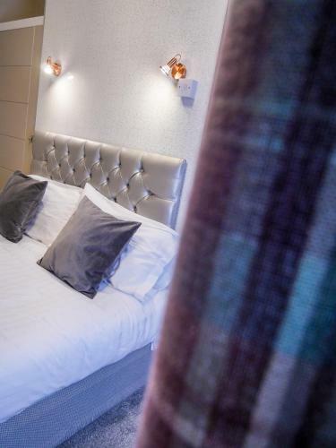 Beatles Themed Beautiful & Cosy 3 Bedroom House