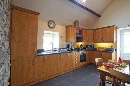 Bythynnod Lleuddad Cottages