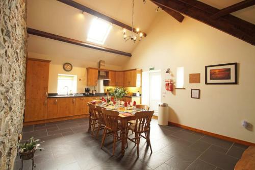 Bythynnod Lleuddad Cottages