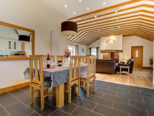 Holiday Home Tynie Tem