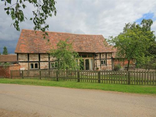 Whites Farm Barn, Ledbury