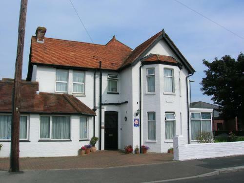 Hostal Avon Manor Guest House