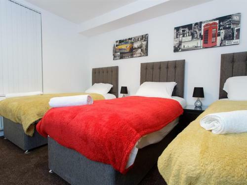 Shaftesbury Apartment