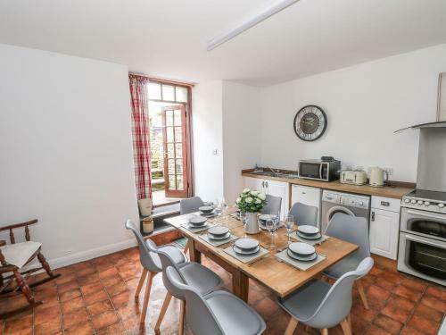 Curlew Cottage, Carnforth Lancs